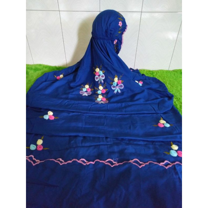 mukena lajur bordir timbul