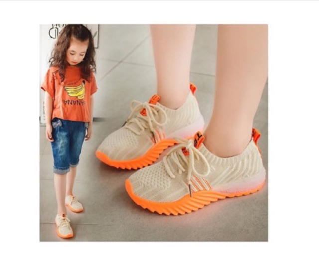 Sepatu Anak Sneakers Slip On Knitt LED Lampu