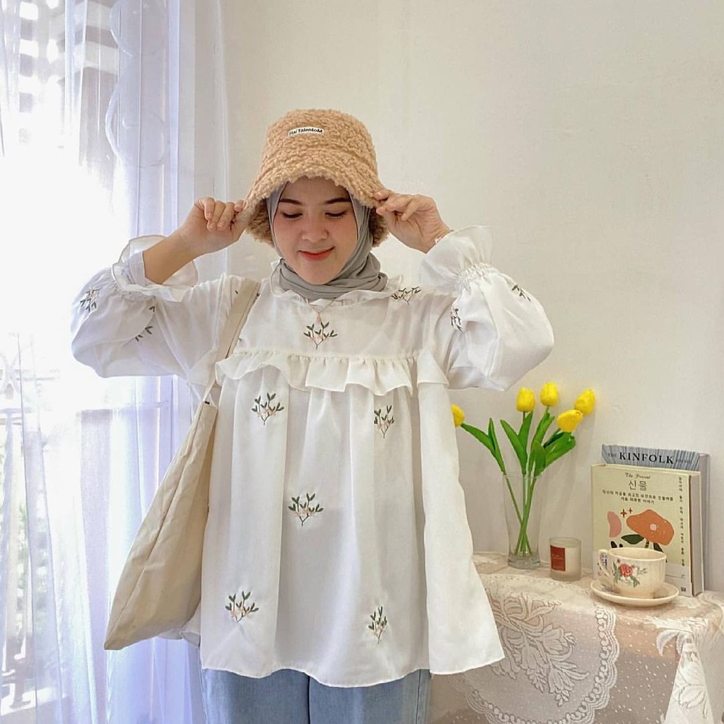 5139 Odilia Flower Ruffle Blouse Polos Motif Bunga Bordir Lengan Panjang  Atasan Polos Putih / Atasa