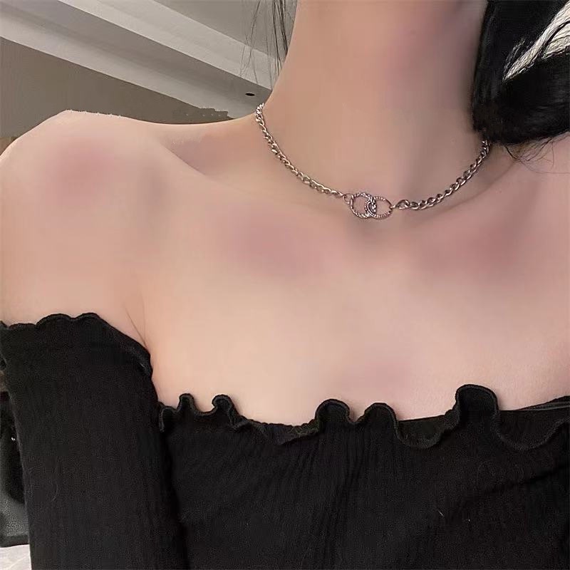 Gadis jahat ins gaya dingin pendek kalung sederhana temperamen keren hip hop double ring aksesoris k