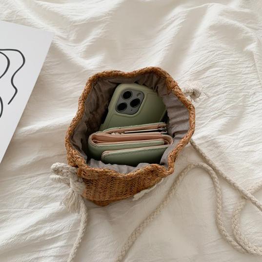 Bagus Banget.. Mouseman - Tas Selempang Rajut Motif Bunga Daisy / Tas Serut