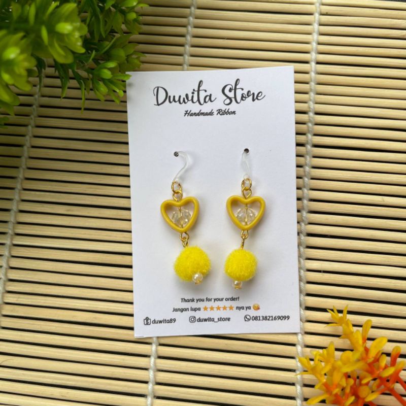 HANDMADE ANTING ANAK/DEWASA KAITAN PLASTIK/GOLD MOTIF LOVE POM2