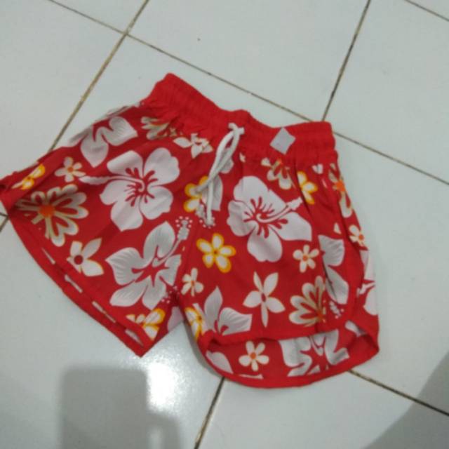 Celana pendek wanita bali motif Jepang size L tanggung