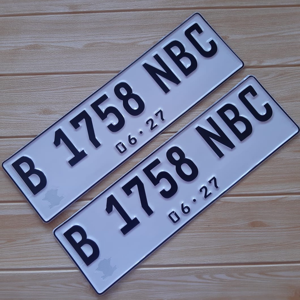 Plat Nomor Mobil Warna Putih Font Baru