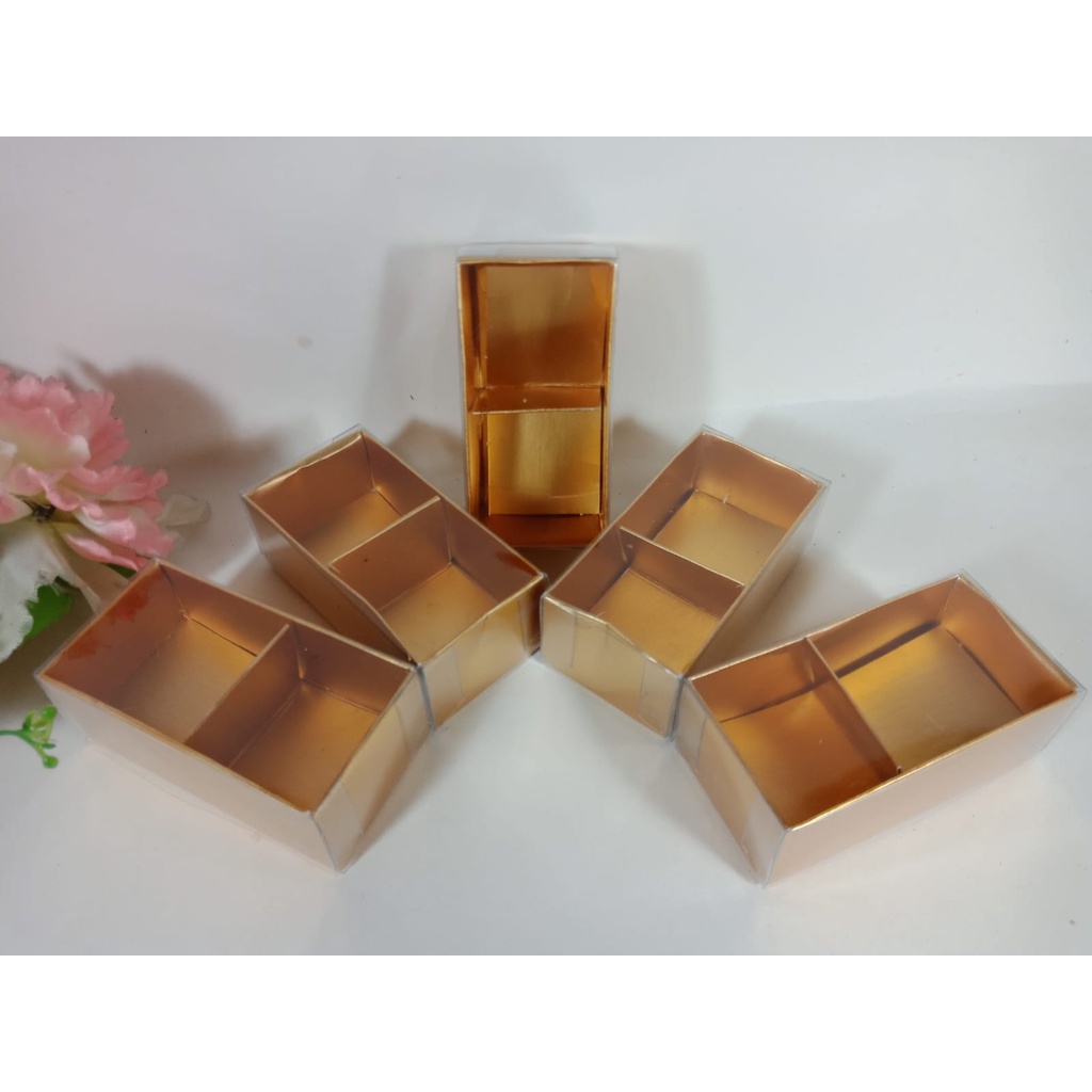 

Box coklat praline sekat 2/giftbox mochi/giftbox nastar/box coklat hias