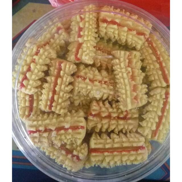 

Kue kering semprit