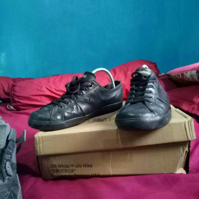 Preloved Macbeth eliot leather classic black tom delonge blink 182