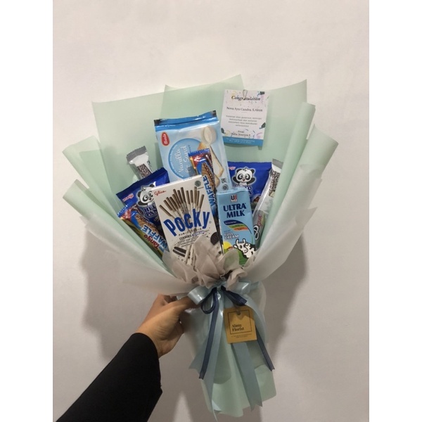 

BUKET/BOUQUET SNACK MURAH Warna Biru Putih