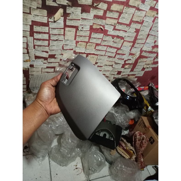 cover tutup laci scoopy k2f original silver lid L pocket scoopy 2021 silver ORIGINAL