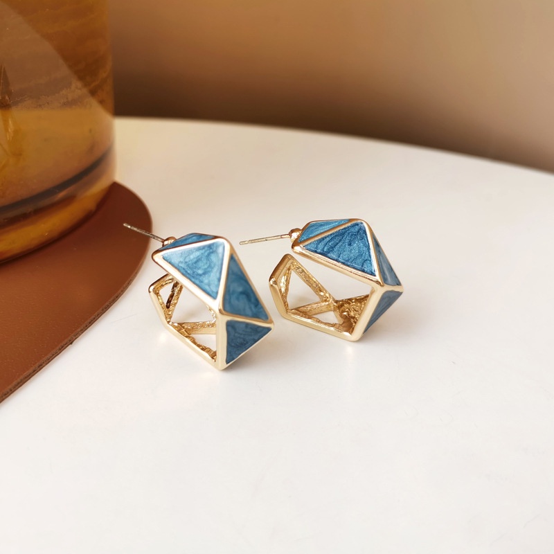 Anting Bentuk C Geometris Segitiga Tidak Teratur Warna Kontras Bahan silver needle