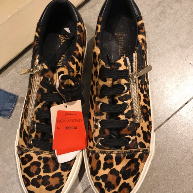 Stradivarius women shoes