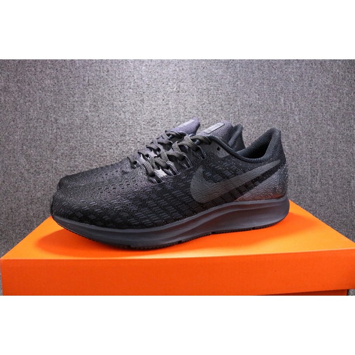 pegasus 35 triple black