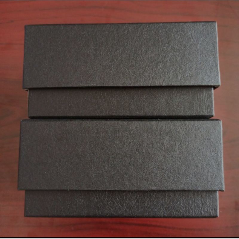 

kotak kado 12.5 x 9 tinggi 6cm - hitam