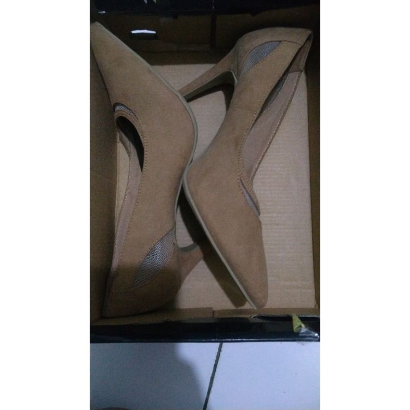 Payless (preloved)