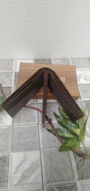 Dompet pria kulit asli