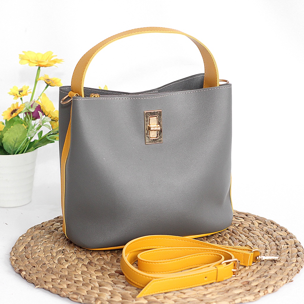 Tas Selempang Wanita, Tas Selempang, Tas Wanita, Tas murah, Tas Besar, Tas Kondangan, Tas Kado, Tas Kulit, Tas Besar, Tas Lucu, Tas Kekinian, Tas Viral, Tas Cewek, Tas Bahu, Tas Bahu Cewe, Tas Selempang Bahu, Tas Perempuan, Tas Bag, Tas Mini