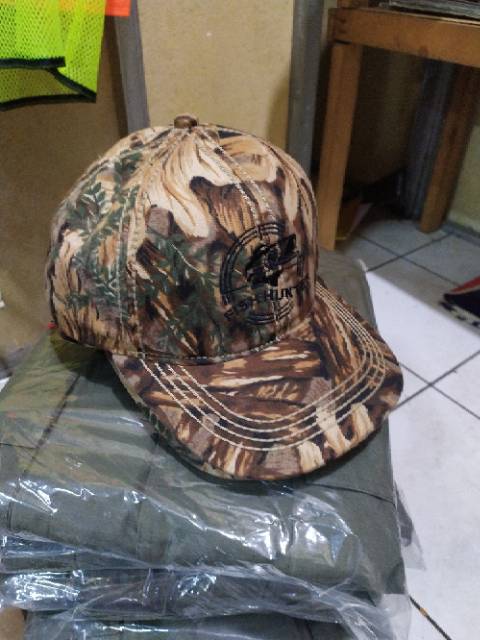 TOPI HUNTER