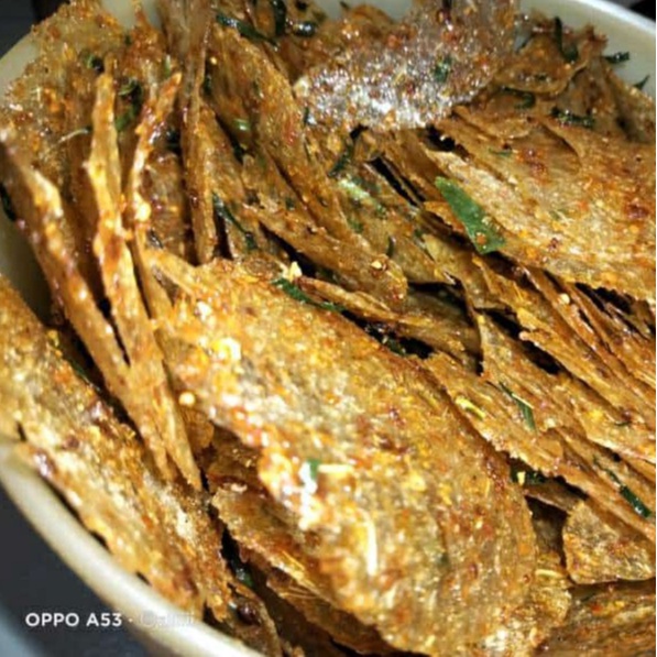 

keripik kaca 1kg pedes daun jeruk