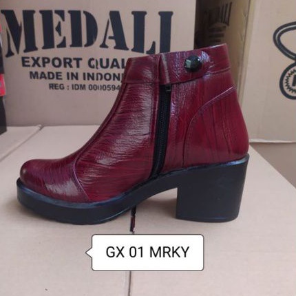 Sepatu kulit boots wanita PDH sepatu kerja formal tampil lebih keren