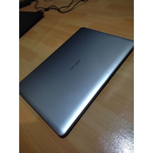 laptop bekas asus x540y vivobook