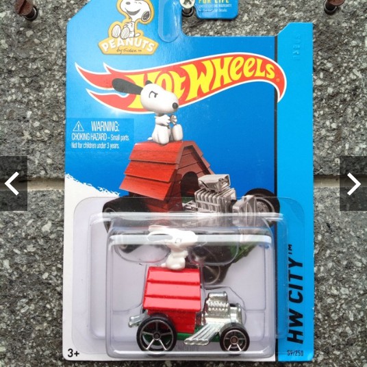 Hotwheels Snoopy Diecast asli mattel Cars Model