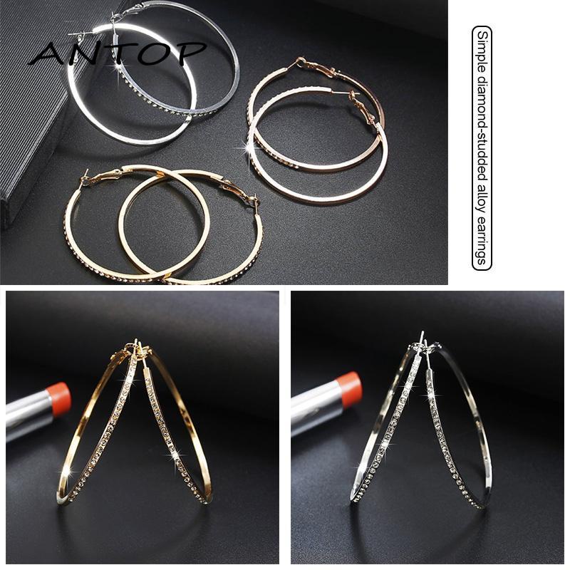 Anting Bentuk Geometris Aksen Berlian Bahan Alloy Gaya Retro