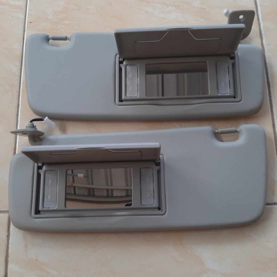 Sun Visor Penghalang cahaya matahari Toyota Rush Terios ada Lampu