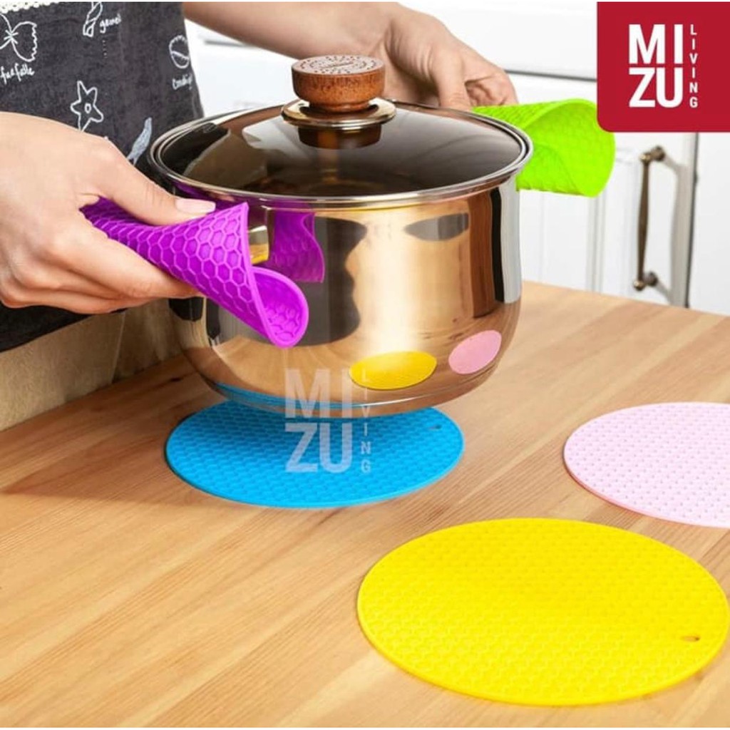 Tatakan Silikon Bulat Anti Slip Anti Panas Multifungsi Serbaguna - Random Colour