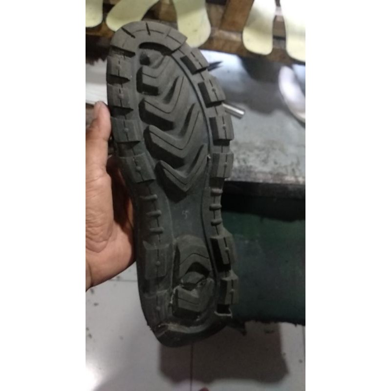 outsole ruber cocok untuk sepatu boot All Size