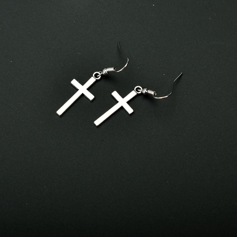 Anting Menjuntai Warna Silver Bahan Metal Untuk Wanita