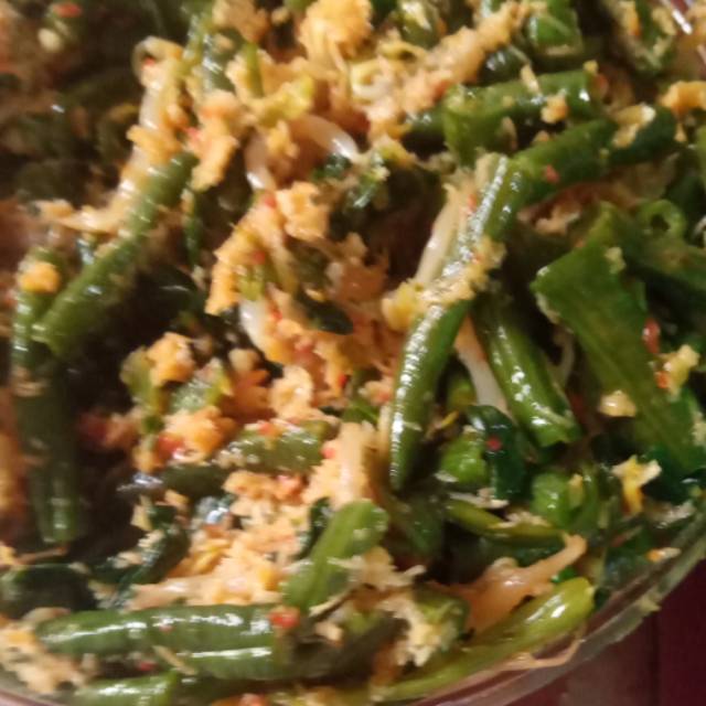 

Urap sayur segar