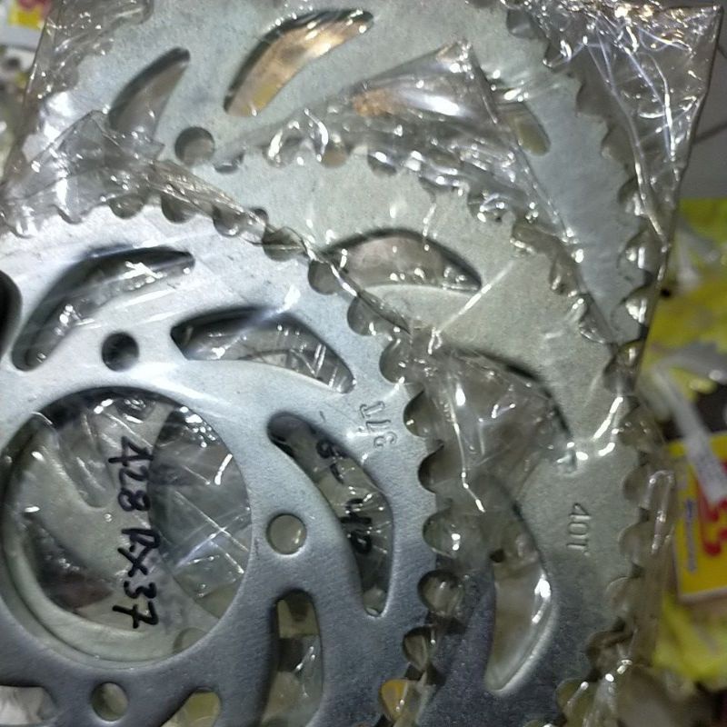 SSS RXZ GER 428 GEAR BELAKANG PNP RXZ RX KING JUPITER VEGA CRIPTON FIZR RX SPECIAL Z125 TIARA ALFA mx135-428.obralx304045
