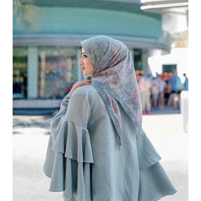 Special Edition Disney x Buttonscarves The Dream Park Series - jade