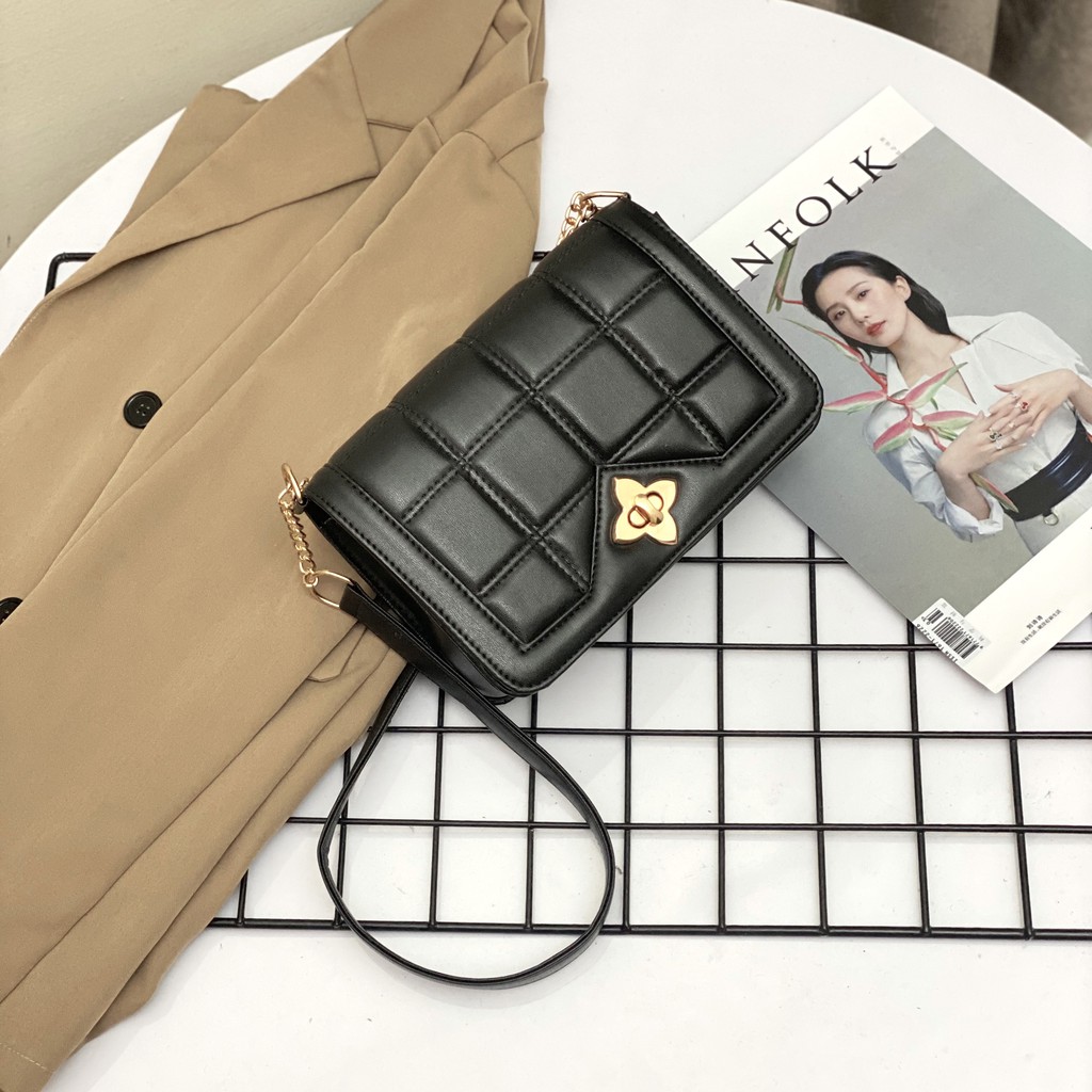 Slingbag Adeline - Tas Selempang Wanita