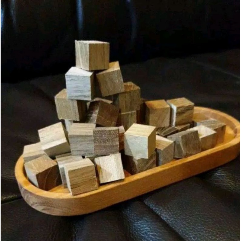 Dadu kayu kubus 2×2×2 cm teak wood / kubus kayu jati /kayu jati solid