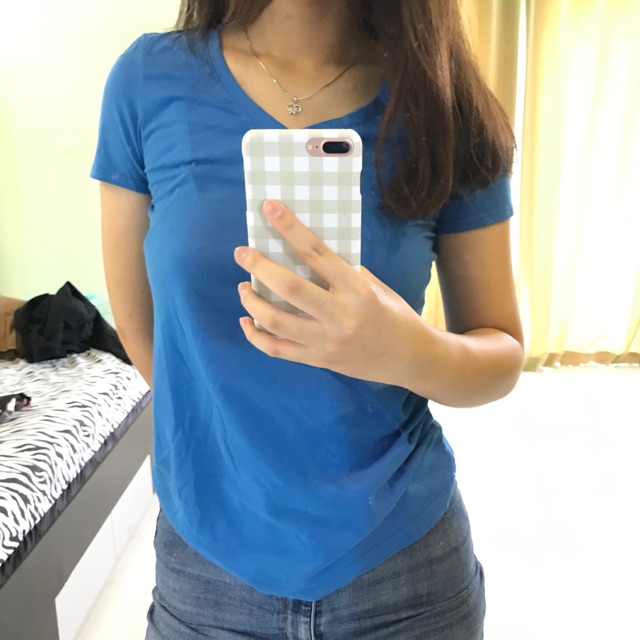 Kaos Giordano V-neck (preloved)
