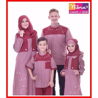 430 Koleksi Model Baju Couple Anak Ibu Dan Ayah Gratis