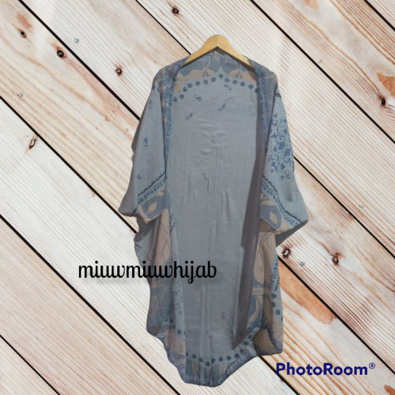 Outer scarf viral motif Laluna Grey Jumbo LD 130