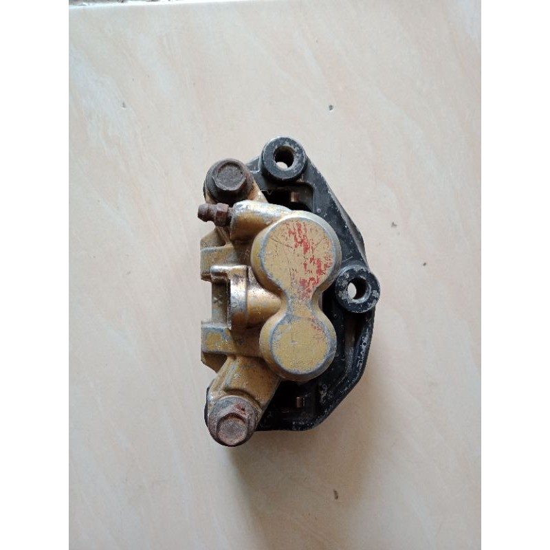 Kaliper kepala babi rem cakram bawah yamaha jupiter z Vega old Fiz-r ori