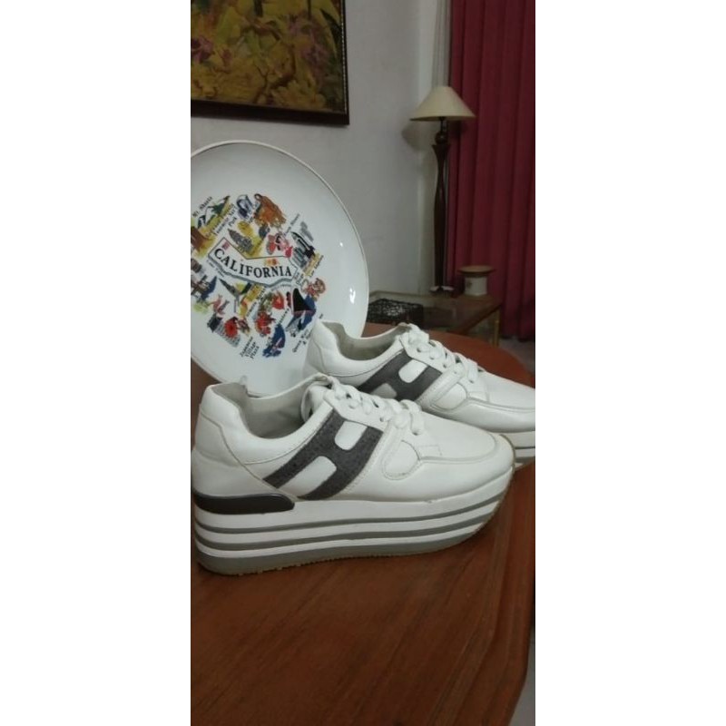 preloved sepatu hogan