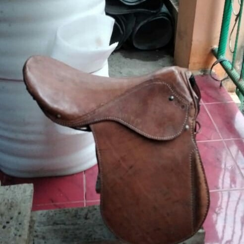 

pelana kuda kulit second komplit