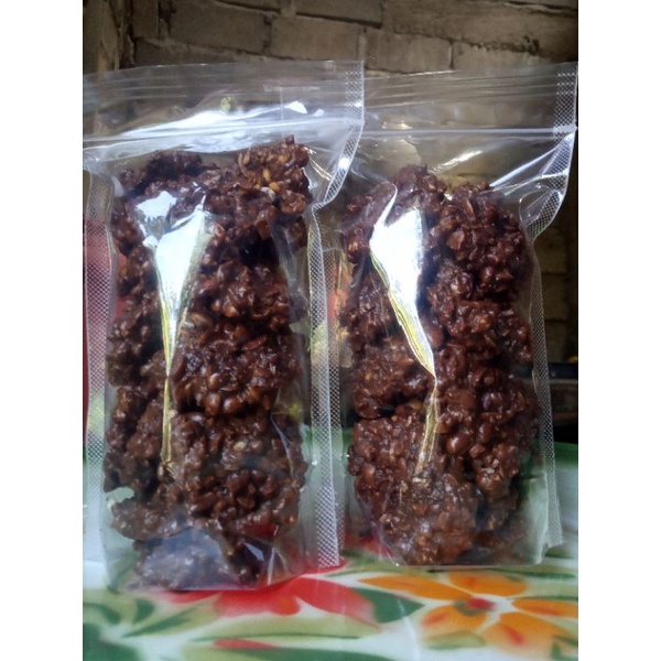 

Kacang cokelat