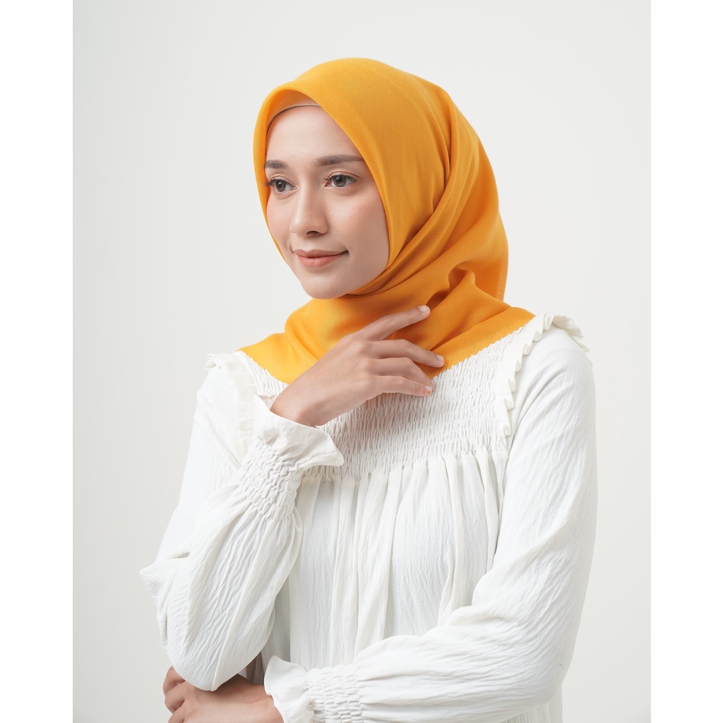 Daily Hijab Segiempat VOAL square Premium Polos WARNA BUTTER - voal premium 115X115cm - Kerudung voal  Terbaru Cod