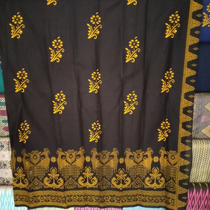 Kain batik khas Lombok
