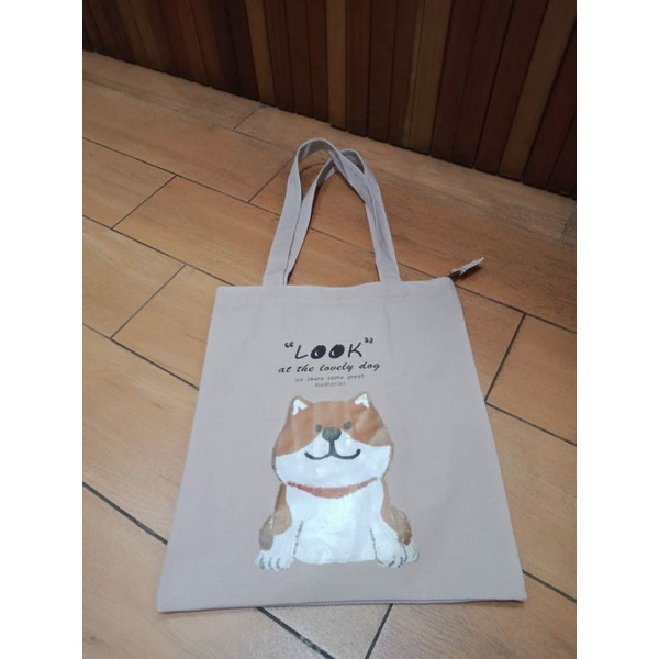 

Tas Tenteng Karakter