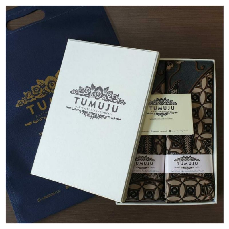 

BOX HAMPERS / PACKING BOX / KOTAK KADO HAMPERS PARCEL BATIK