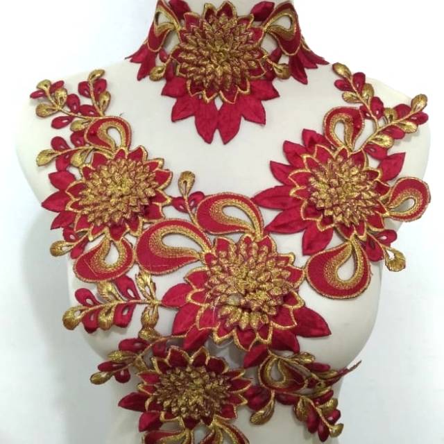 Renda Bordir Dahlia Set Merah Marun