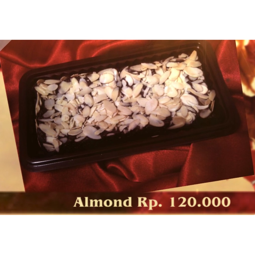 

Brownies Dengan Bahan Cokelat Premium Topping Almond - 102