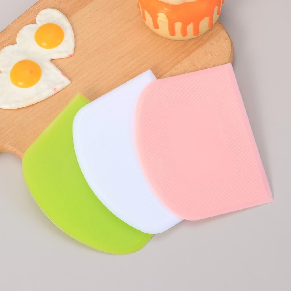 Chookyy Dough Scraper Cutter Gadget Perlengkapan Dapur Baking Pastry Tools