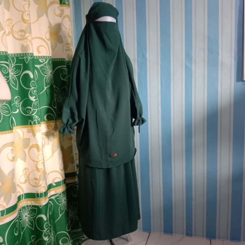 Baju Anak Set Khimar Rok Cadar